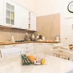 Oda ve Kahvaltı Similia 4*