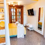 Similia Oda ve Kahvaltı 4*