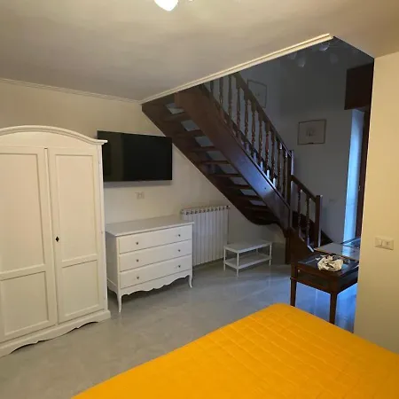 Similia Naples